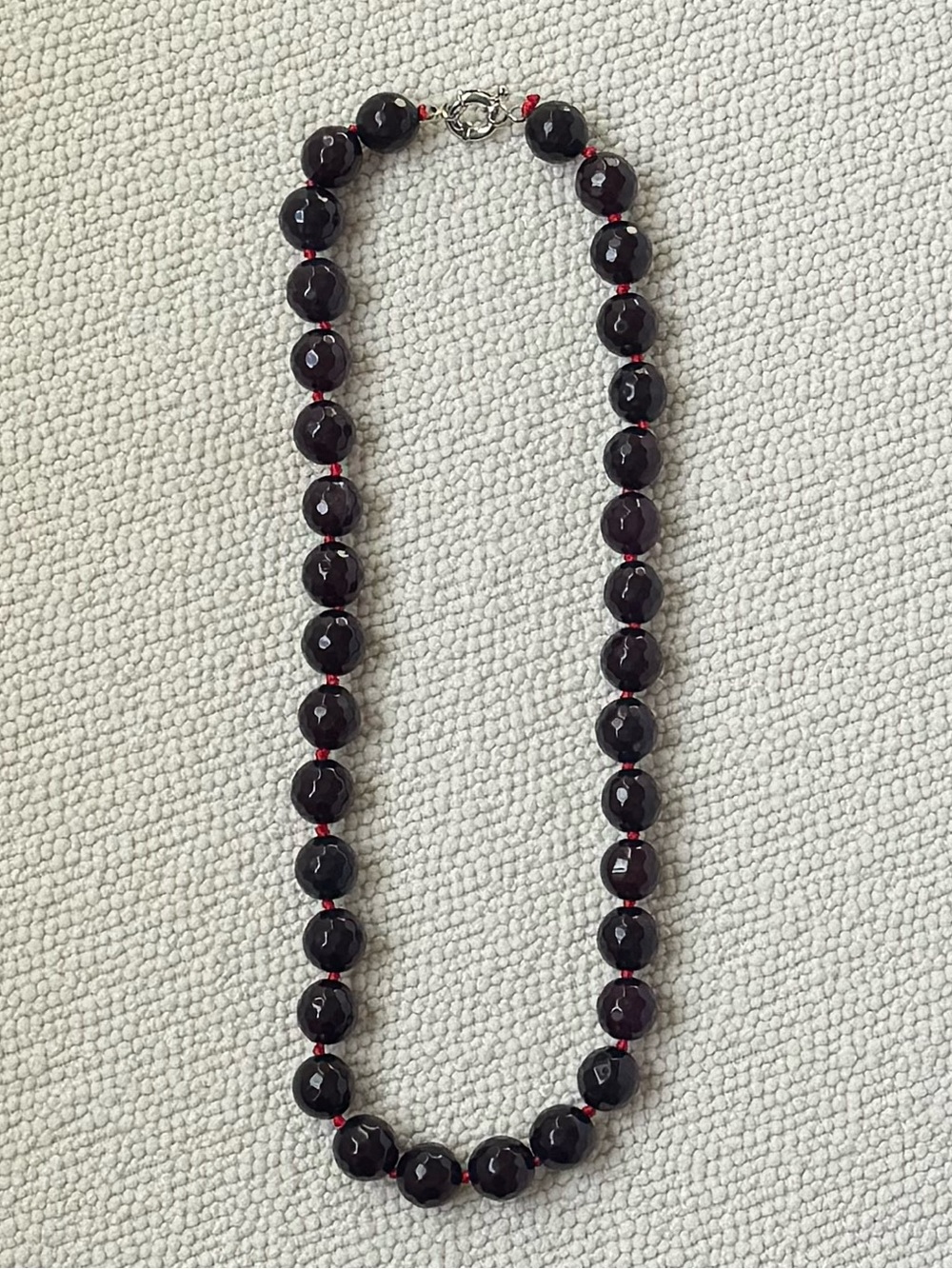 NWOT Tuckernuck Multifaceted Garnet Necklace